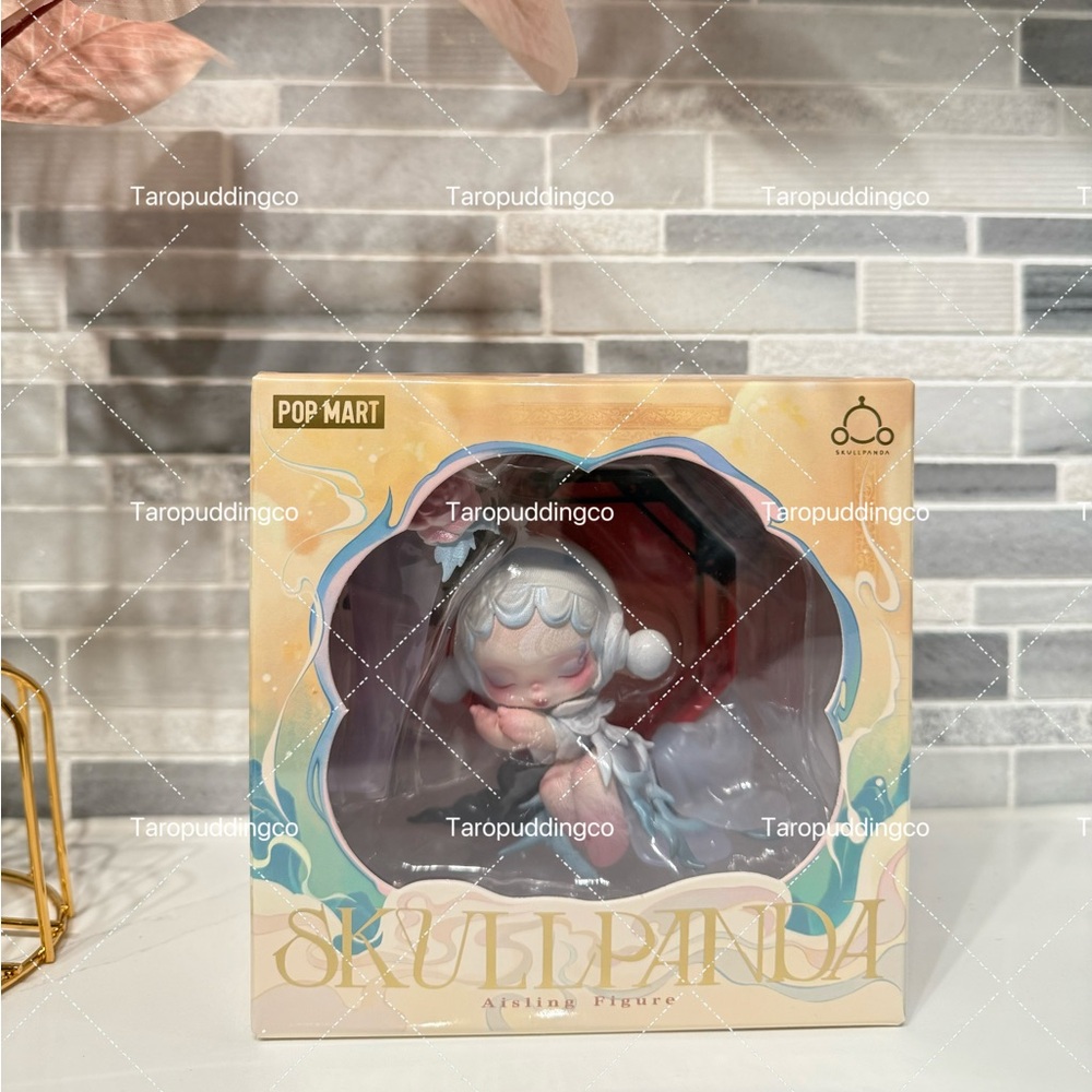 SKULLPANDA Aisling Figure